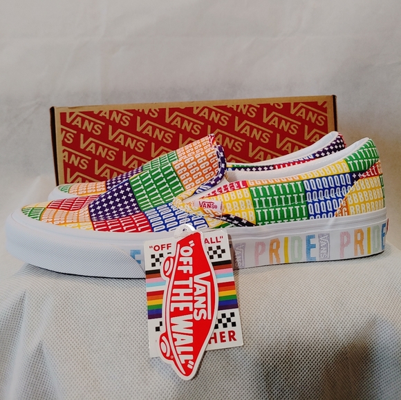 Vans Pride Sip-Ons M- 10.5 / W- 12 - Picture 3 of 10
